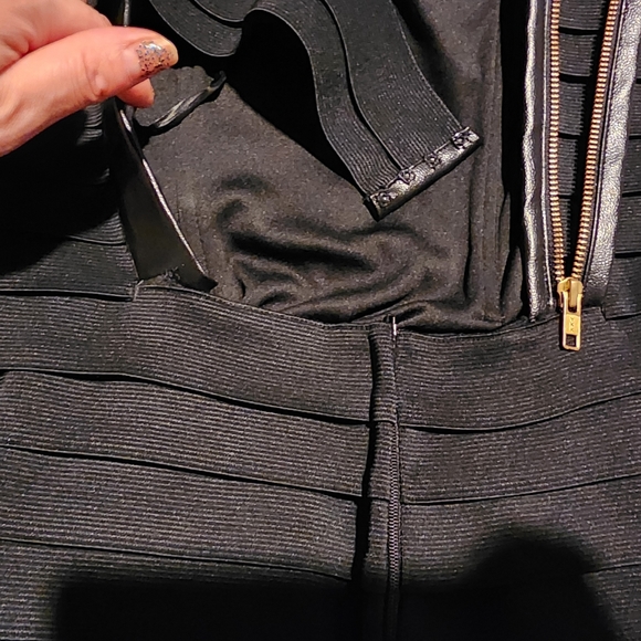 Dress - Picture 8 of 9